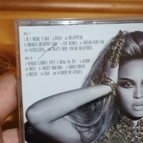 Beyonce CD I Am - Sasha Fierce - Picture 6 of 11